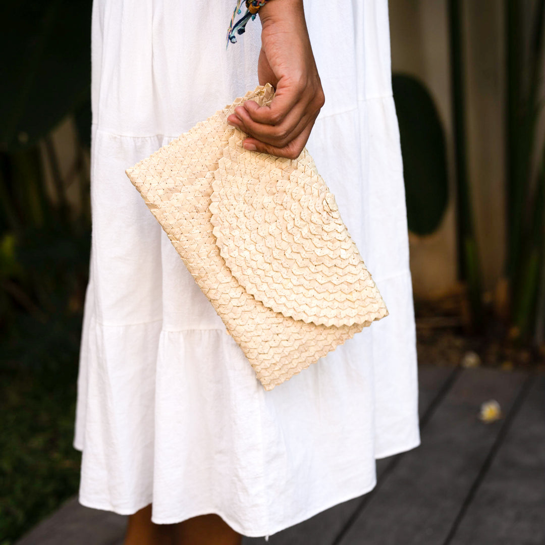 Natural Cottesloe Clutch